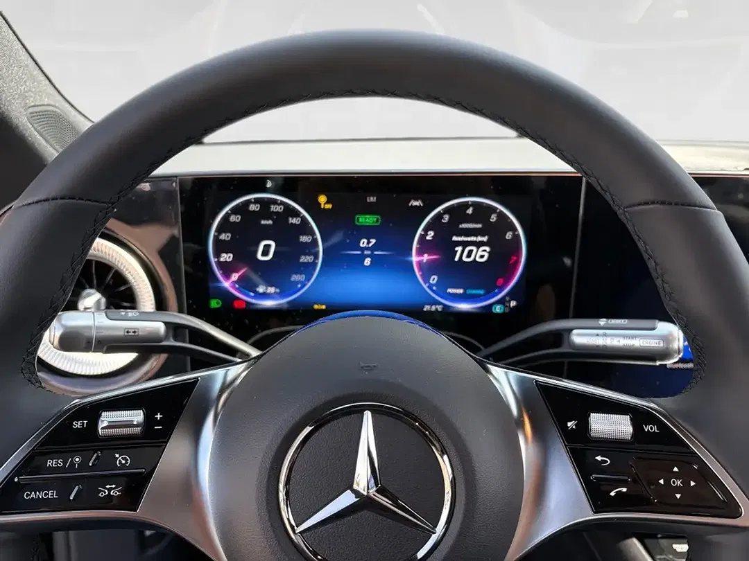 Mercedes-Benz CLA 180 - Thumbnail 11