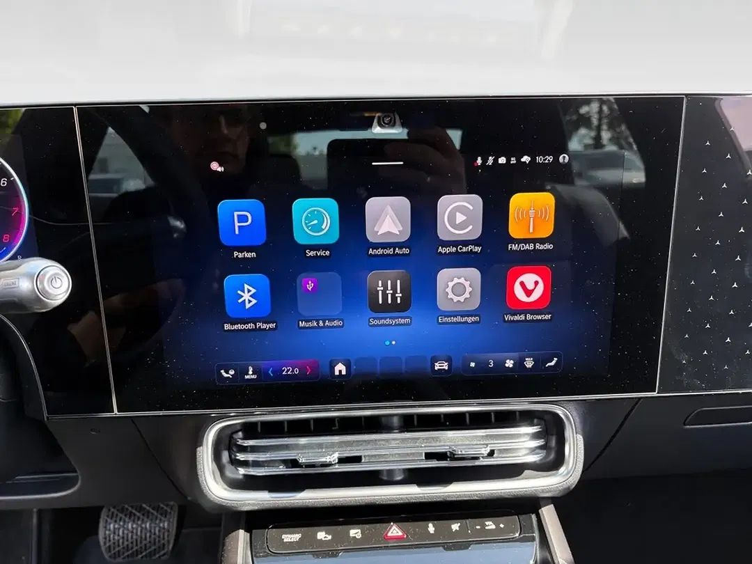 Mercedes-Benz CLA 180 - Thumbnail 12