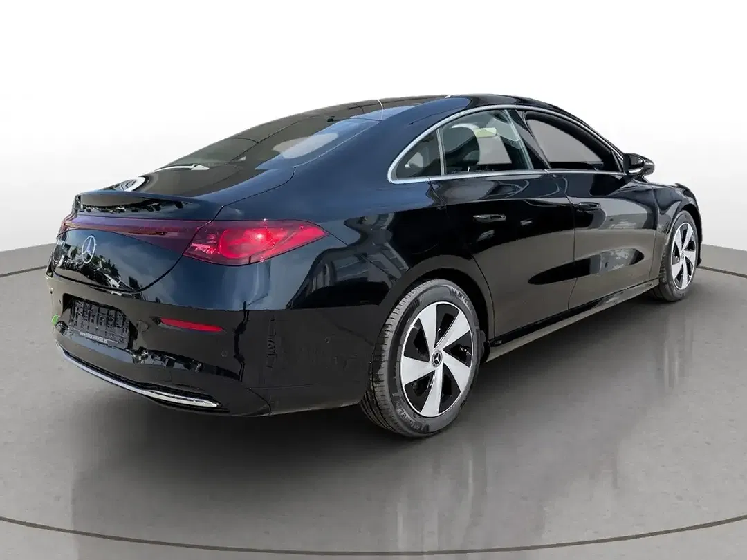 Mercedes-Benz CLA 180 - Thumbnail 4