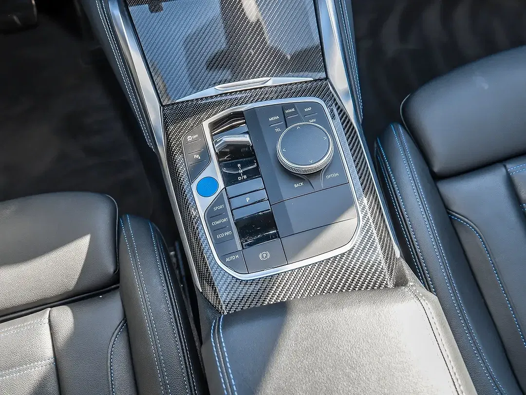 BMW i4 - Thumbnail 21