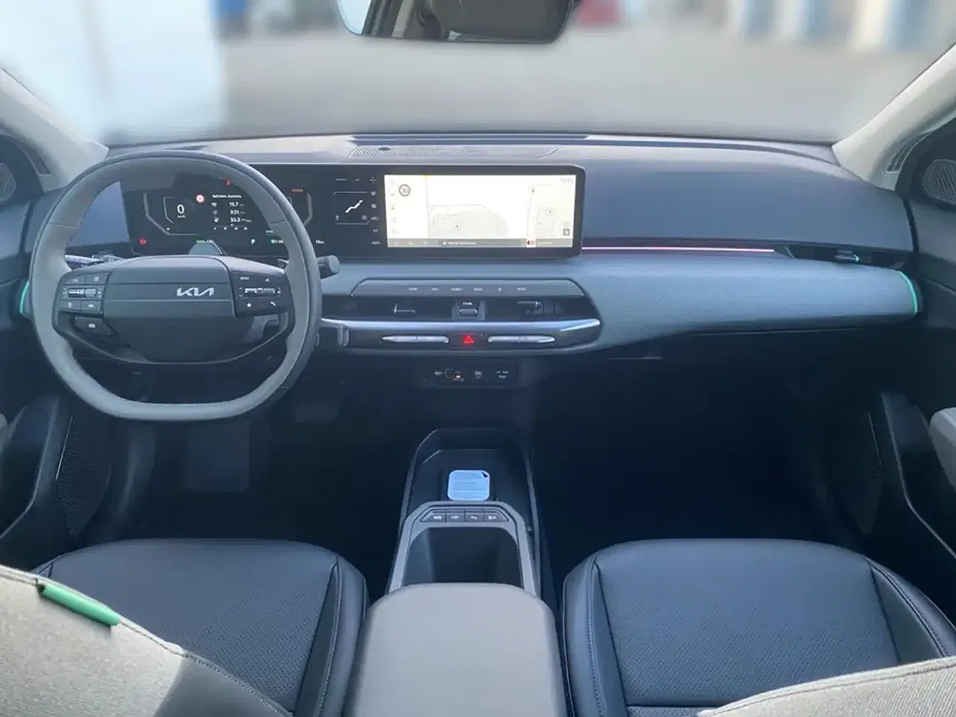 Kia EV4 - Thumbnail 11