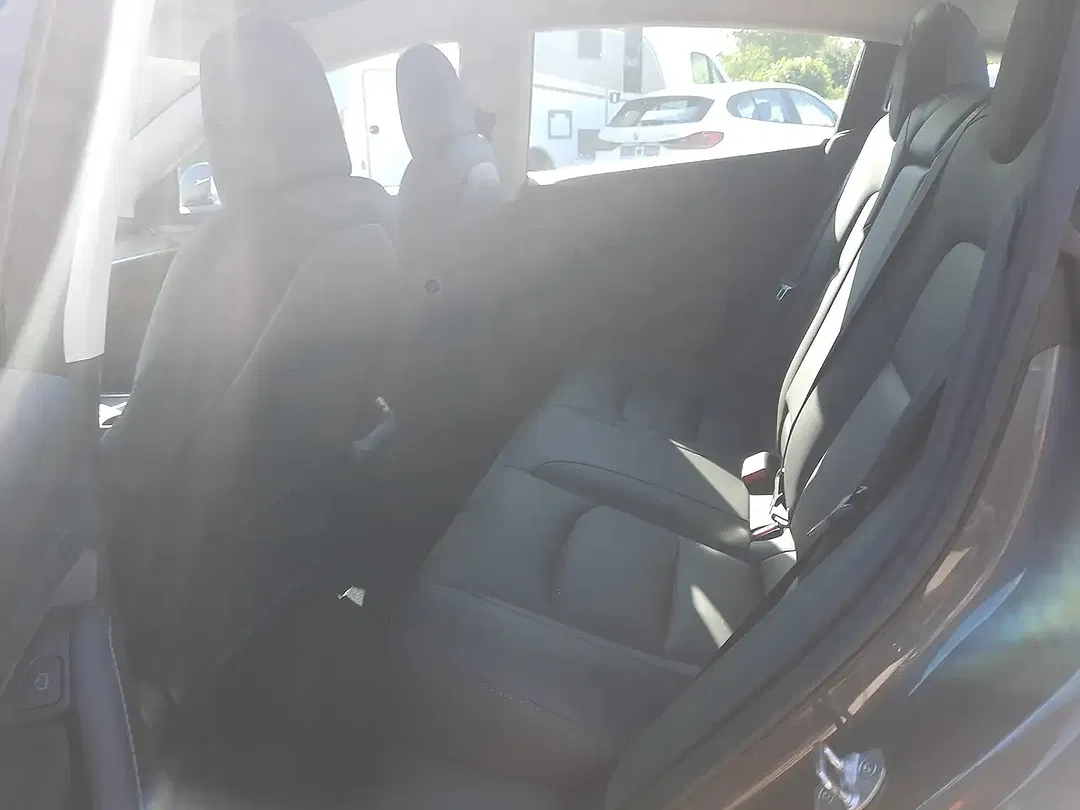 Tesla Model 3 Dual Motor Long Range - foto 21