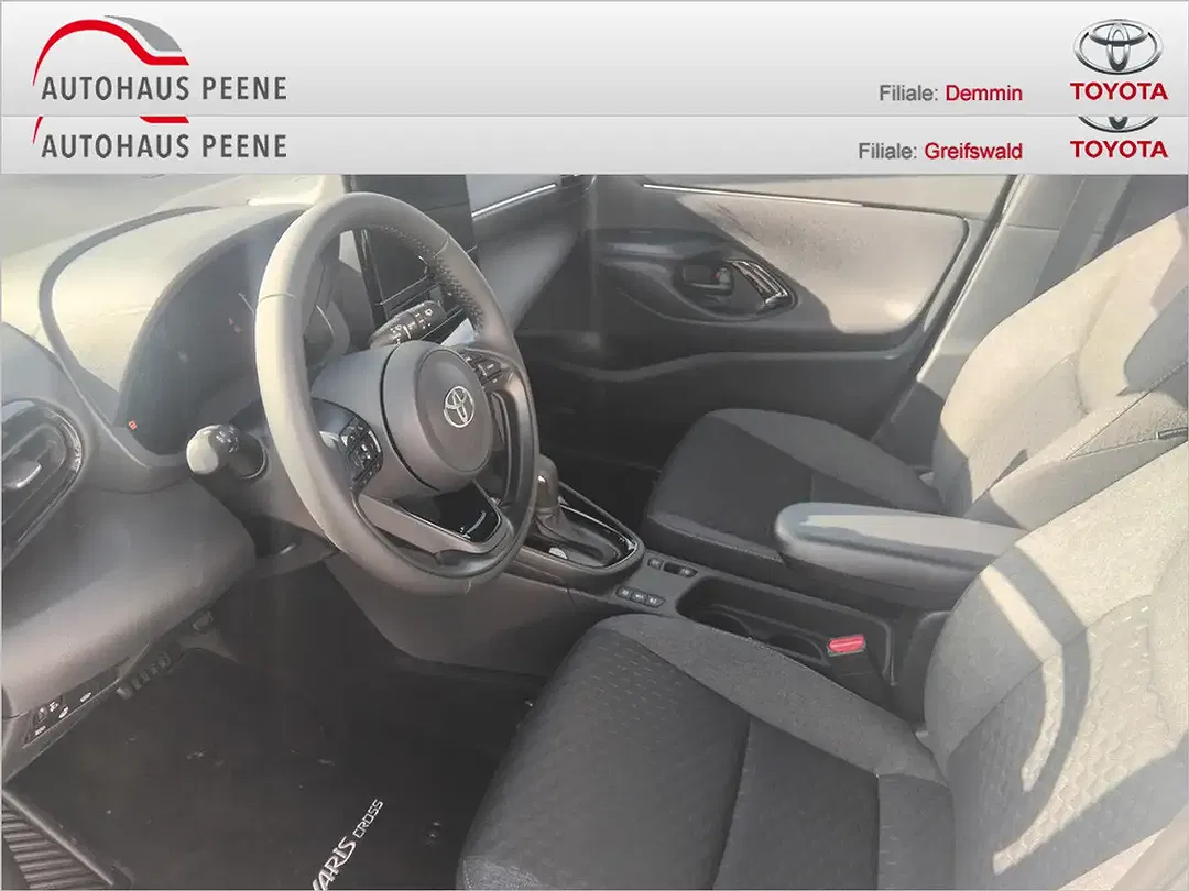 Toyota Yaris Cross - Thumbnail 14