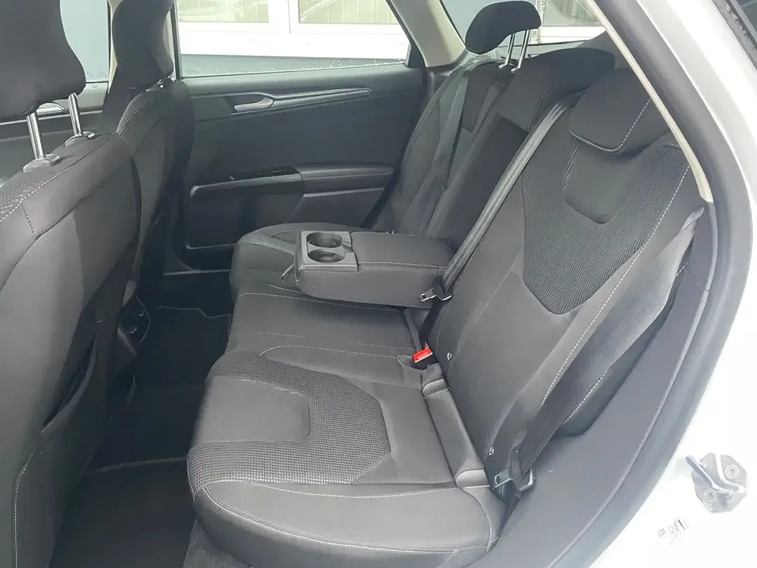 Ford Mondeo - Thumbnail 5