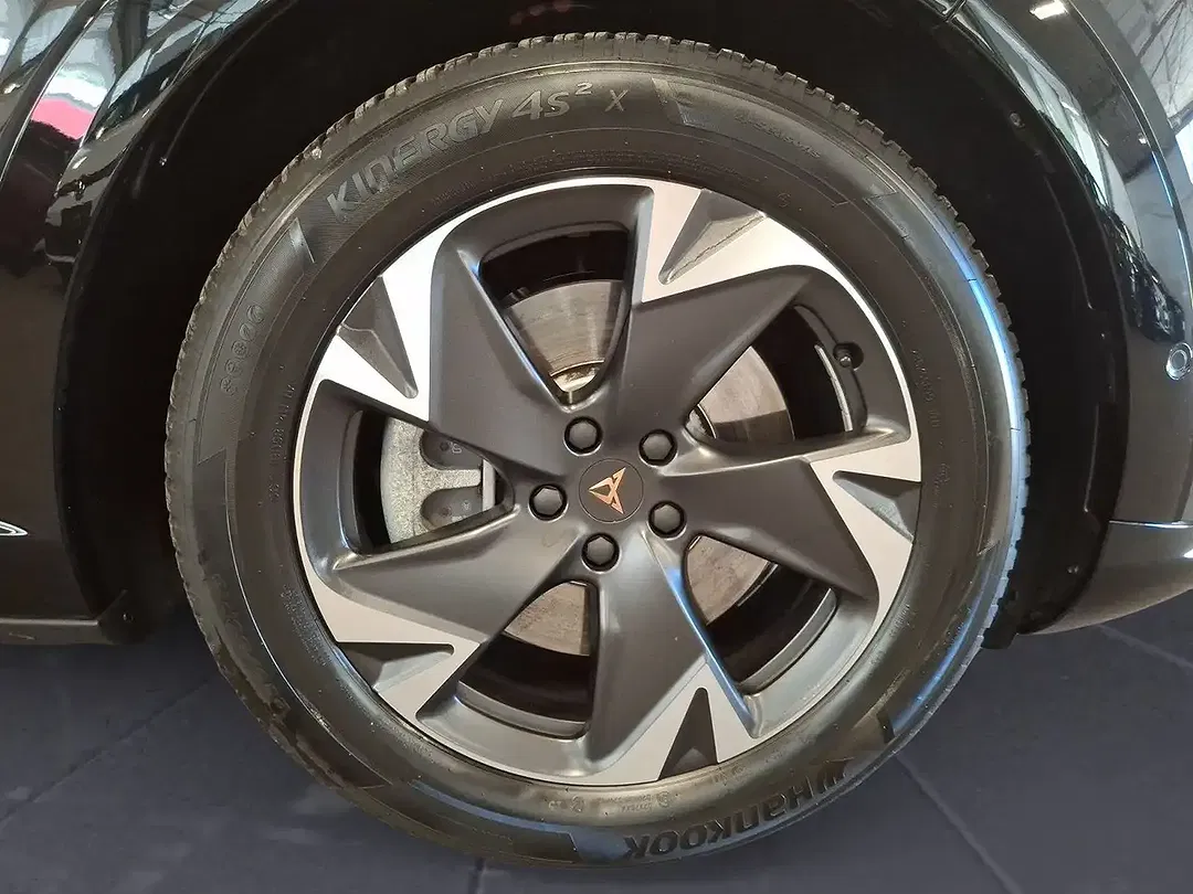CUPRA Tavascan - Thumbnail 6