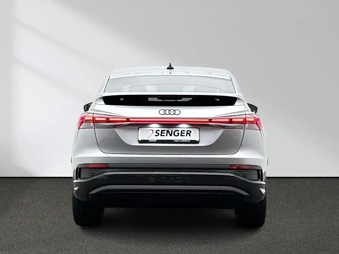 Audi Q4 e-tron - Thumbnail 4