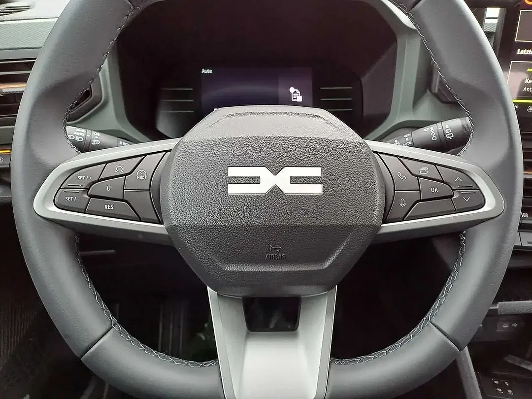 Dacia Duster - Thumbnail 13