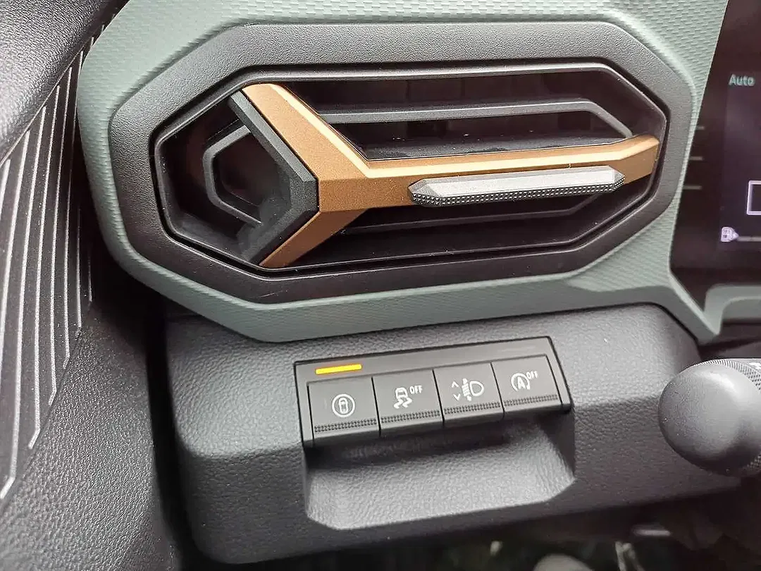 Dacia Duster - Thumbnail 8