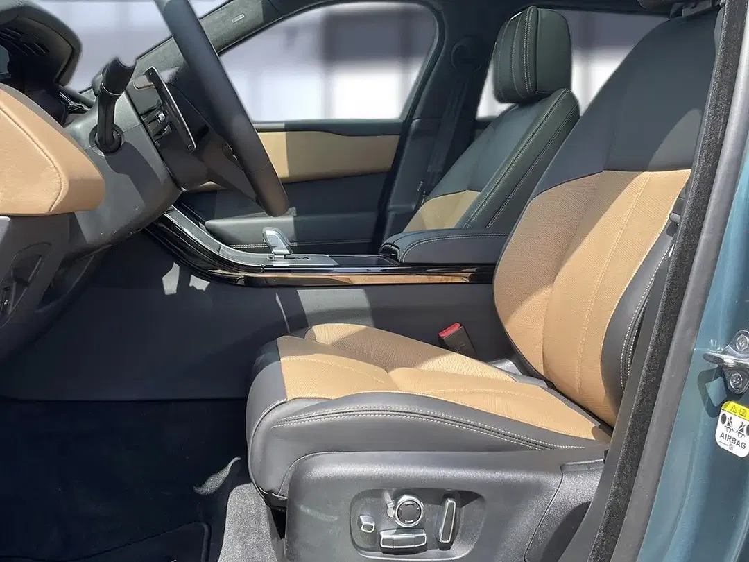 Land Rover Range Rover Velar - Thumbnail 10