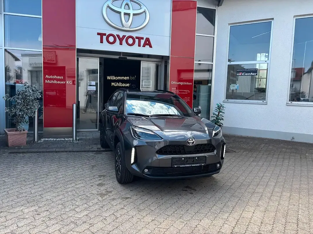 Toyota Yaris Cross - Thumbnail 3