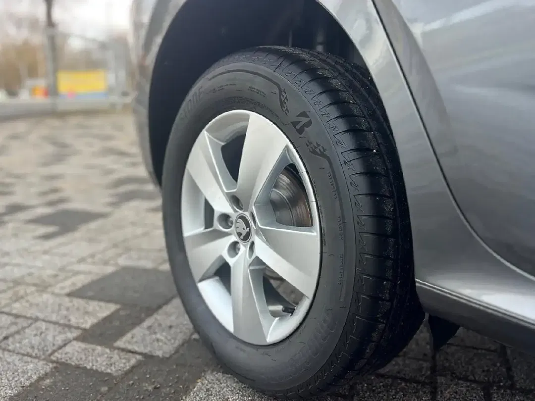 Skoda Kamiq - Thumbnail 10