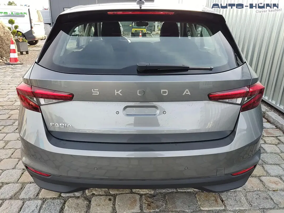 Skoda Fabia - Thumbnail 12