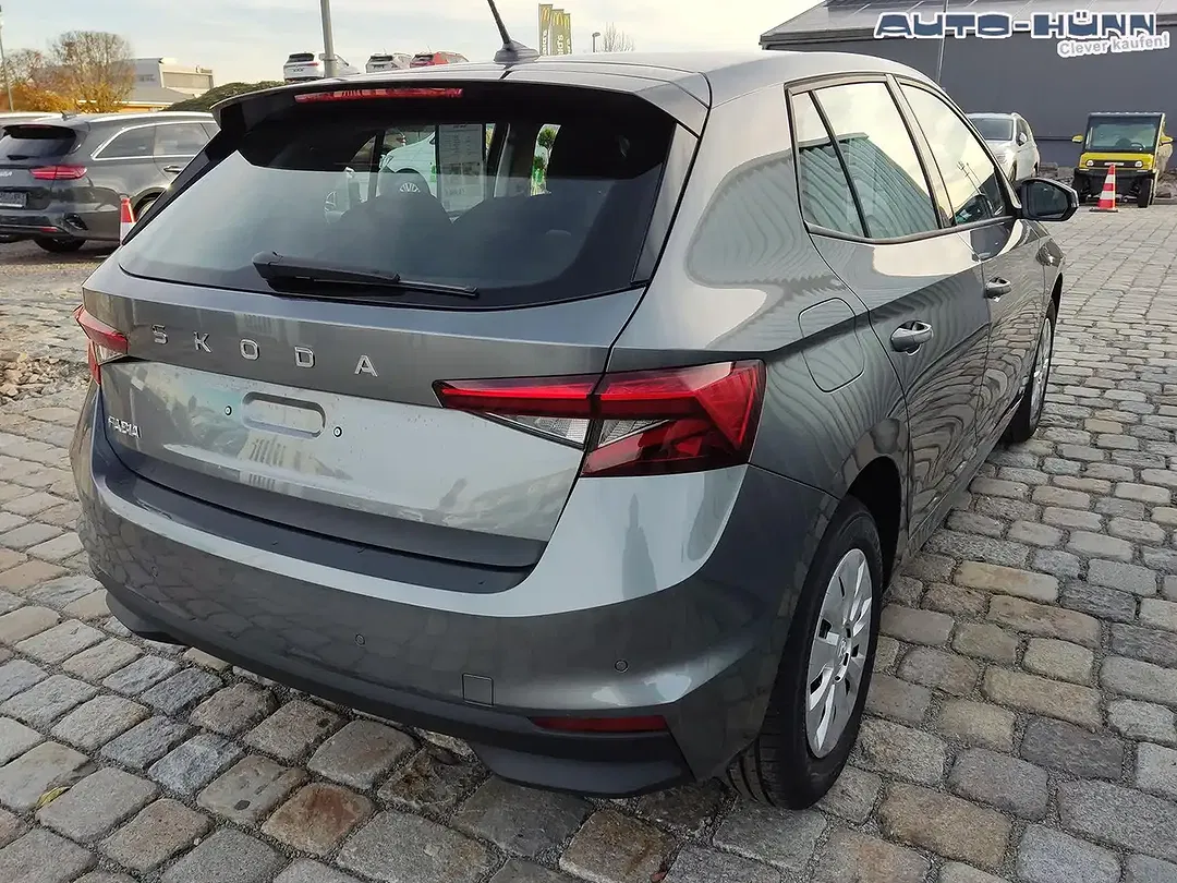 Skoda Fabia - Thumbnail 2
