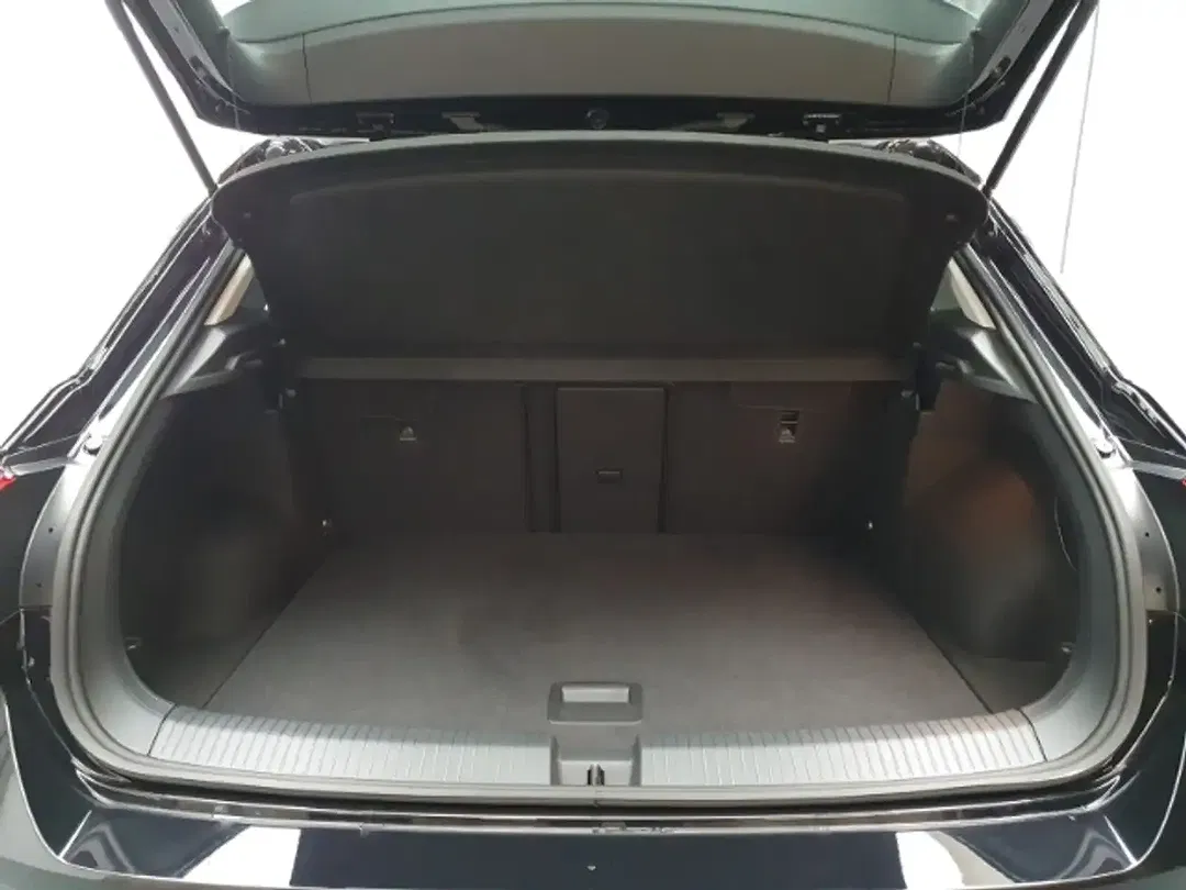 Volkswagen T-Roc - Thumbnail 10