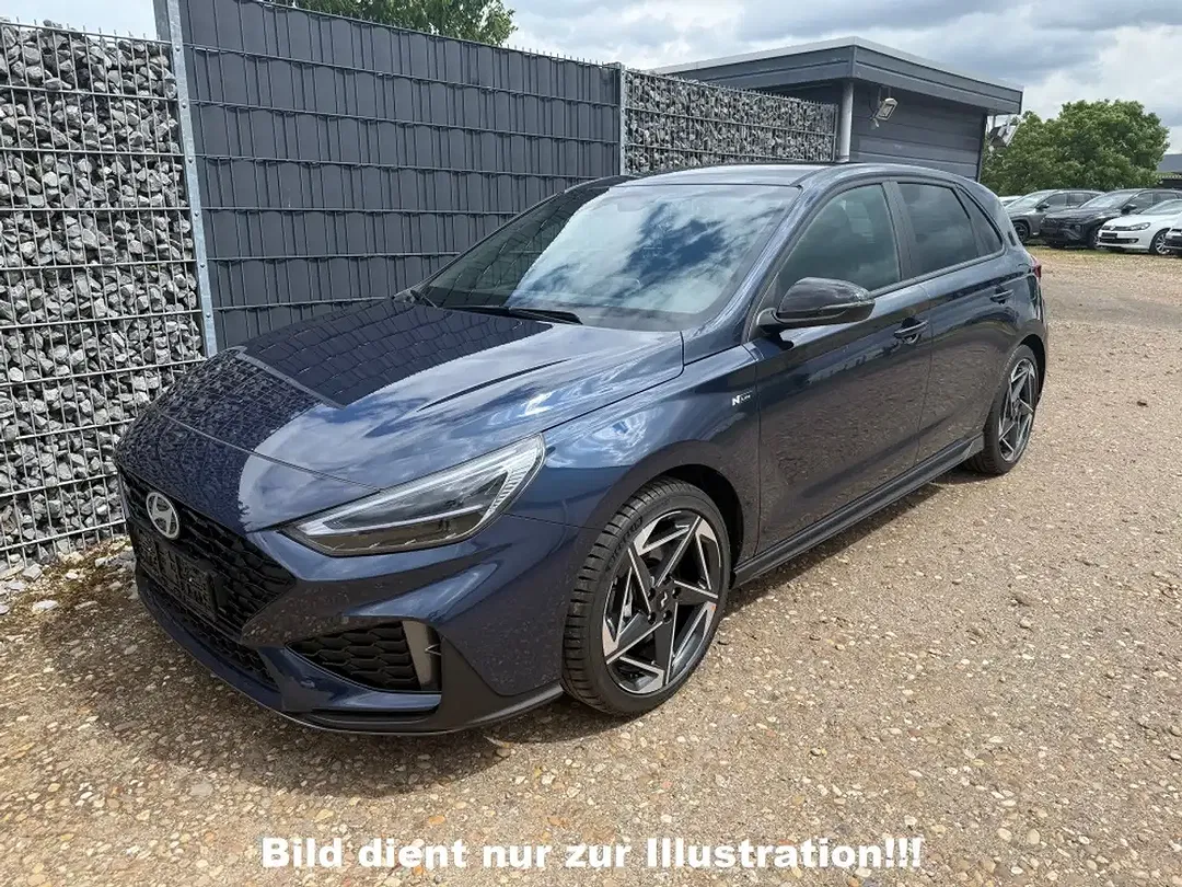 Hyundai i30 - Thumbnail 1