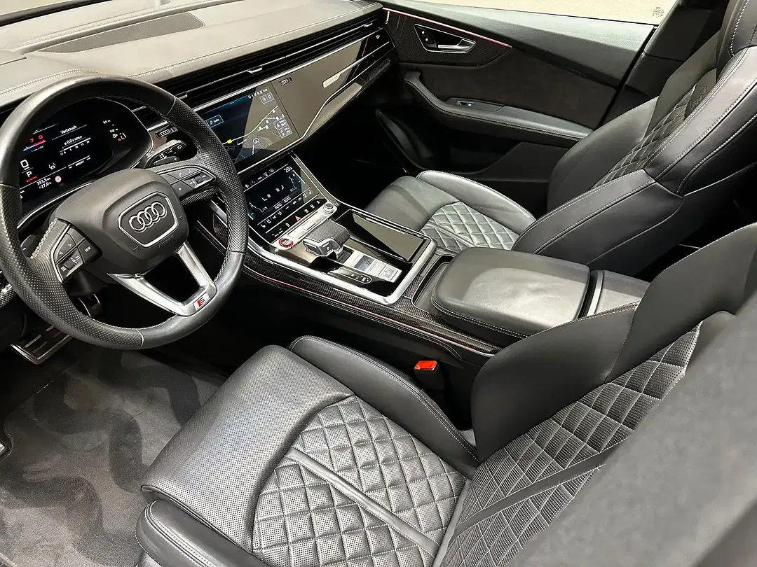 Audi SQ8 - Thumbnail 11