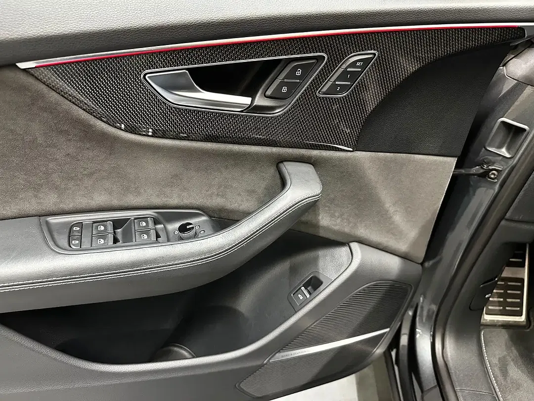 Audi SQ8 - Thumbnail 14