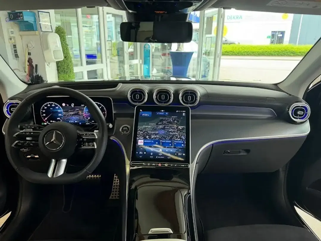Mercedes-Benz GLC 220 - Thumbnail 14