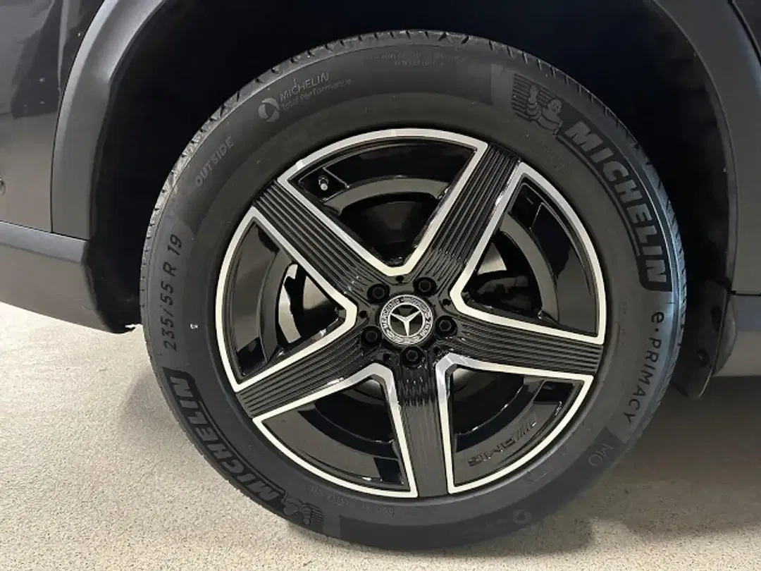 Mercedes-Benz GLC 220 - Thumbnail 27