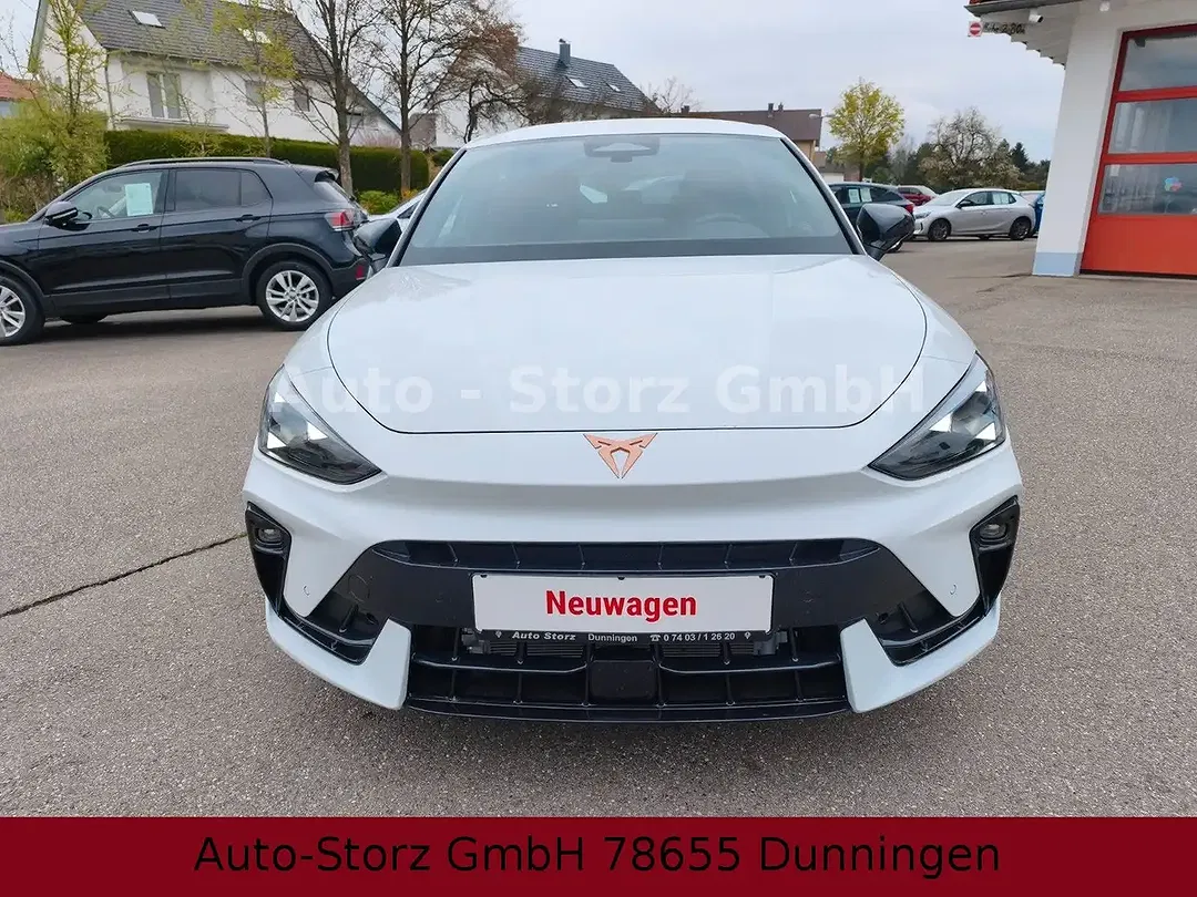 CUPRA Leon - Thumbnail 2