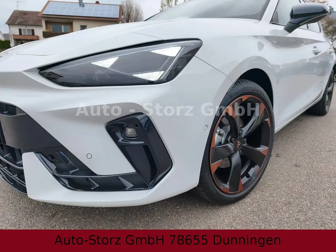 CUPRA Leon - Thumbnail 4