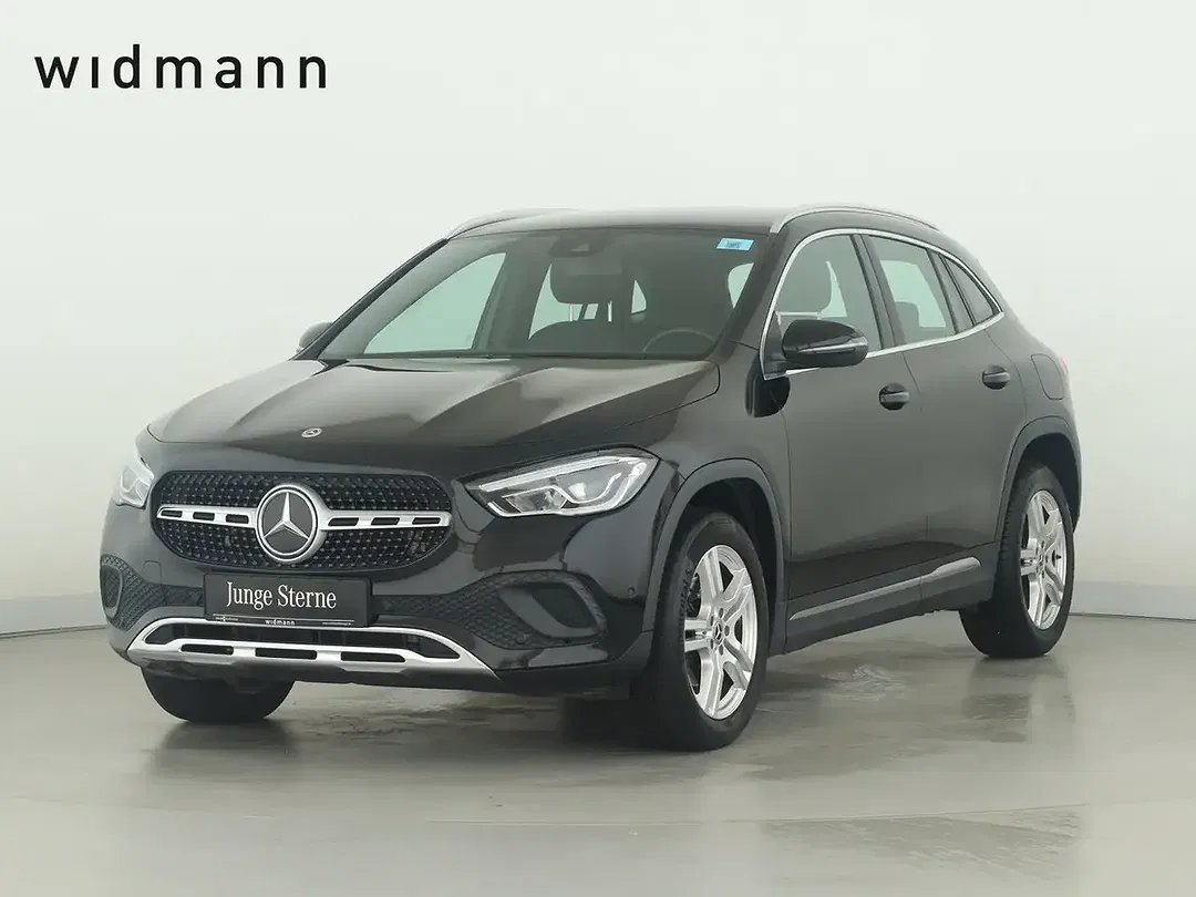 Mercedes-Benz GLA 180 Progressive - foto 1