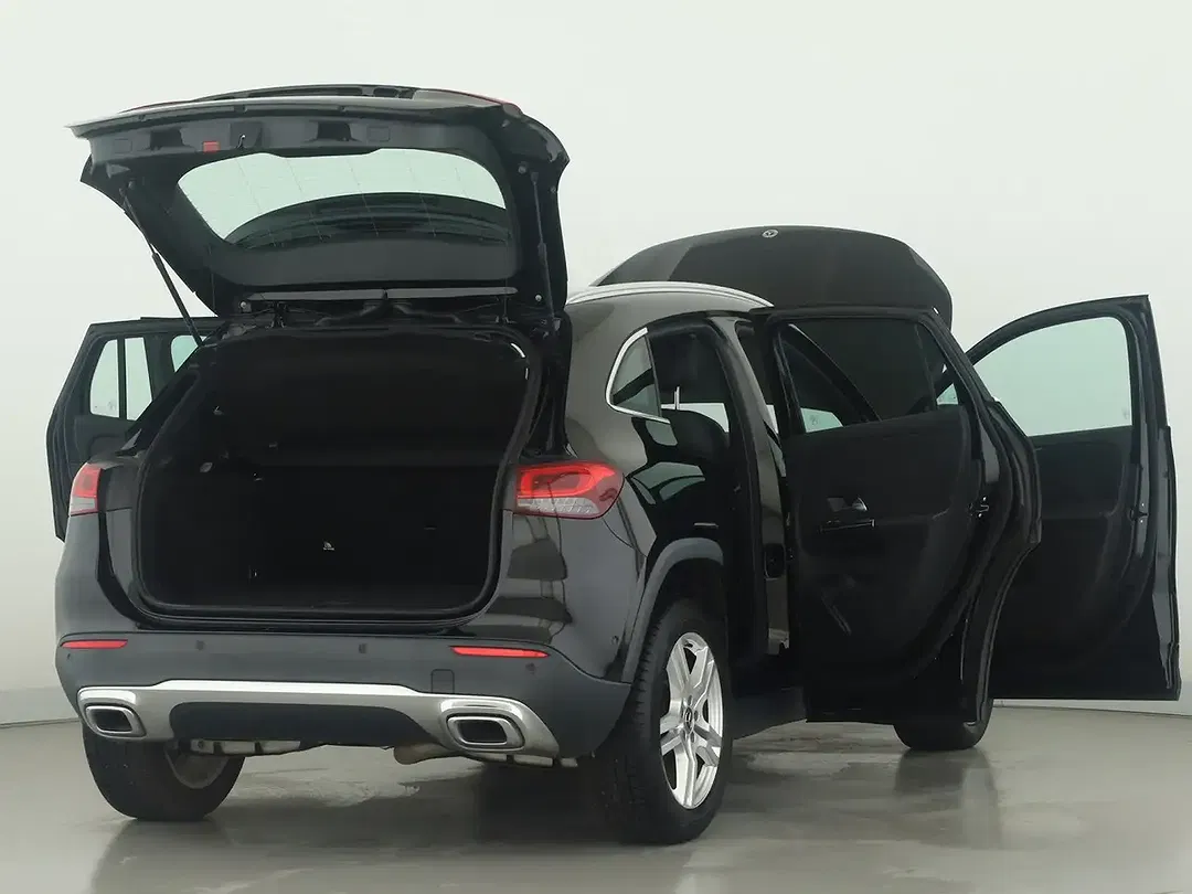Mercedes-Benz GLA 180 - Thumbnail 5