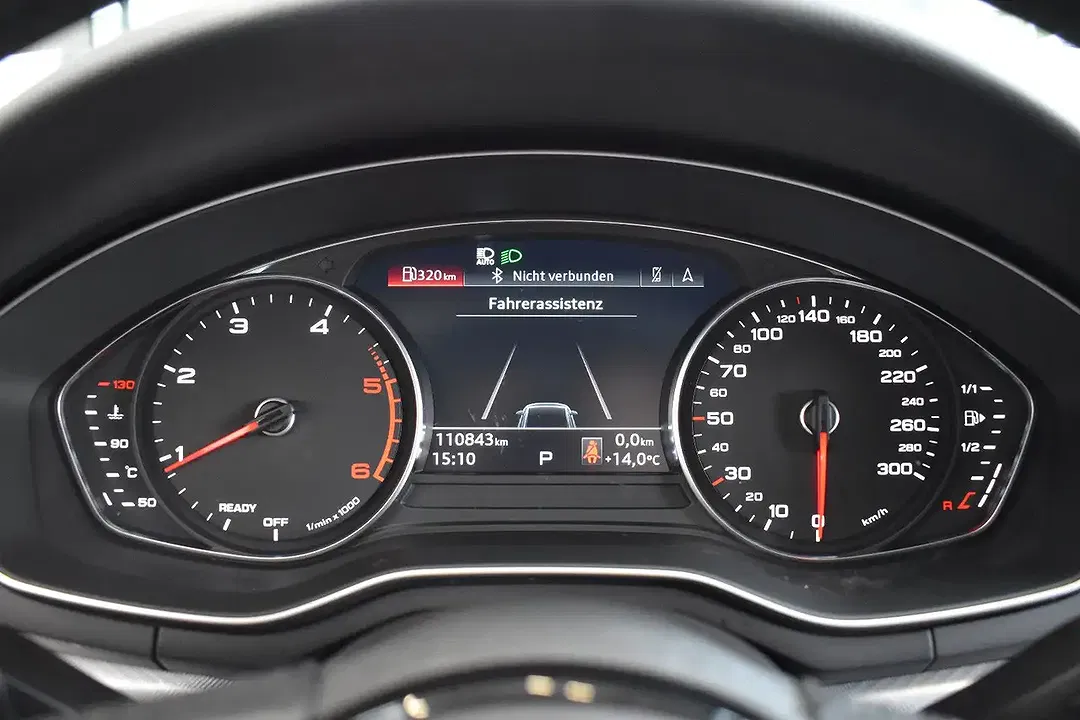 Audi A4 S tronic Avant - foto 8