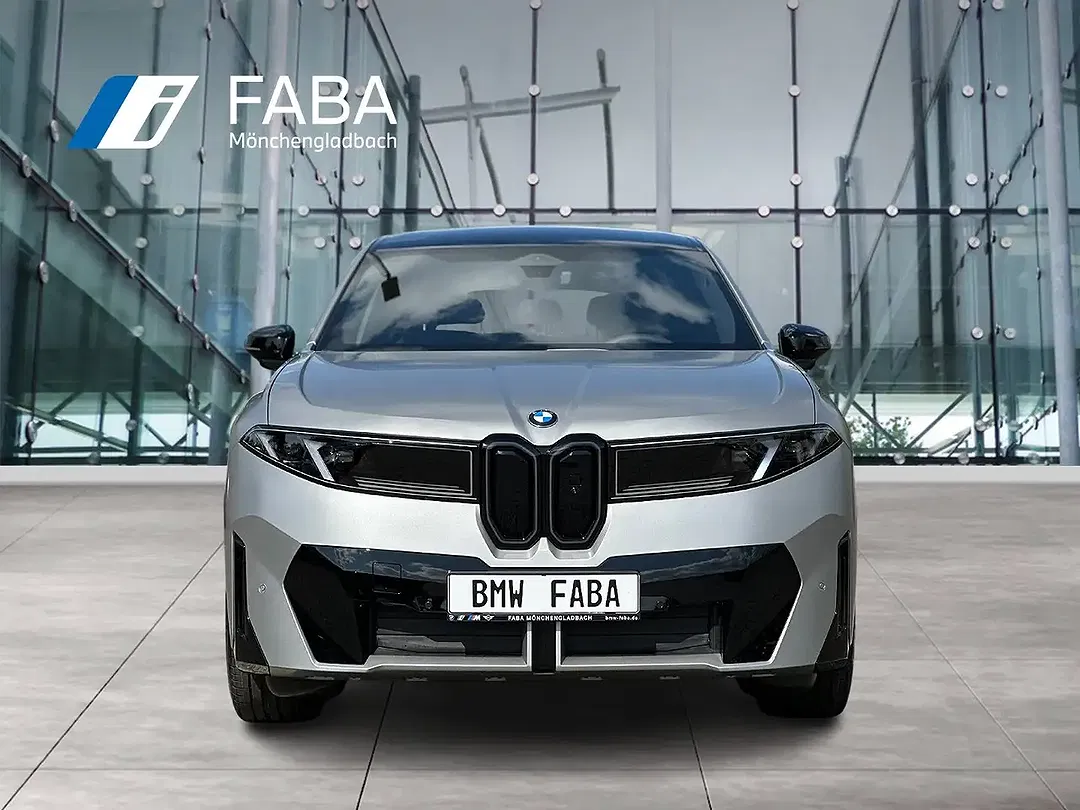 BMW iX3 - Thumbnail 4