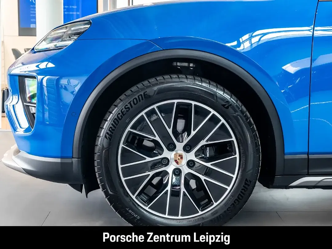 Porsche Macan - Thumbnail 7