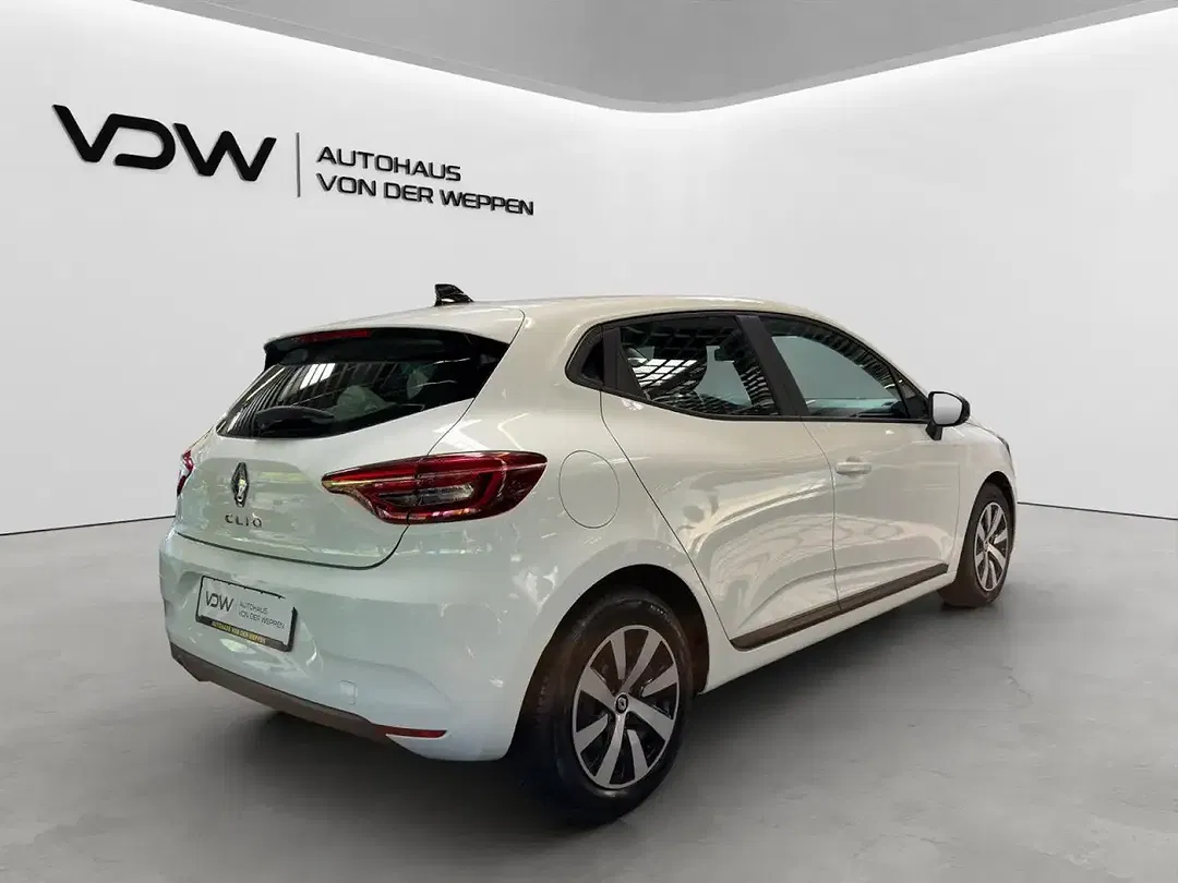 Renault Clio - Thumbnail 8