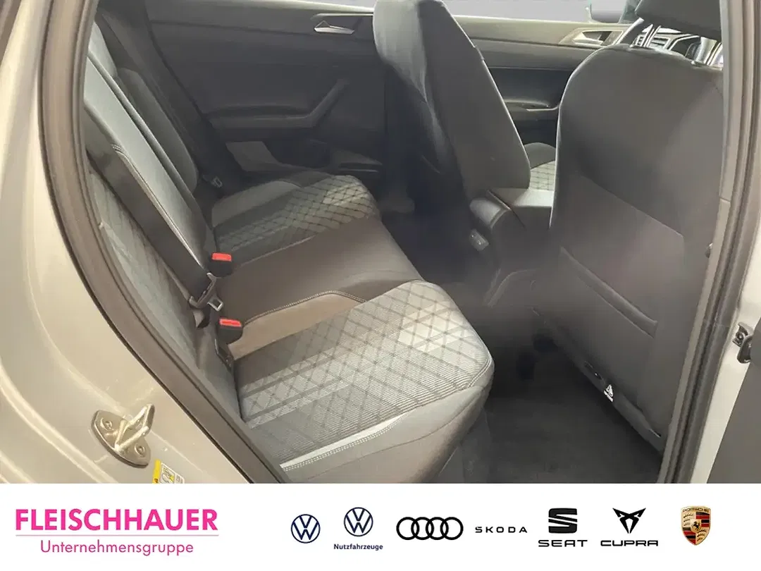 Volkswagen Polo - Thumbnail 8