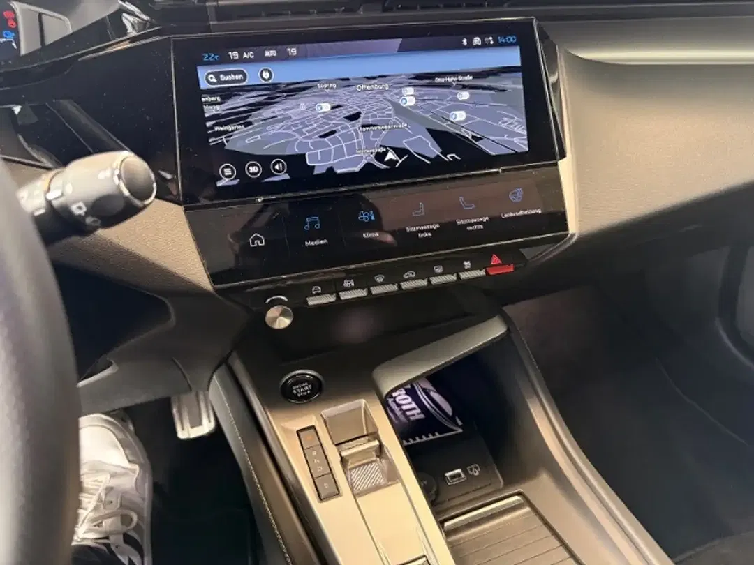 Peugeot 308 - Thumbnail 10