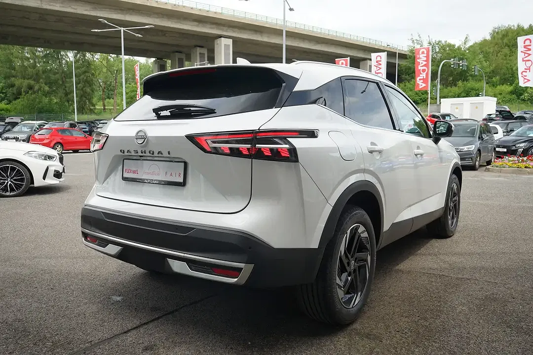 Nissan Qashqai - Thumbnail 7