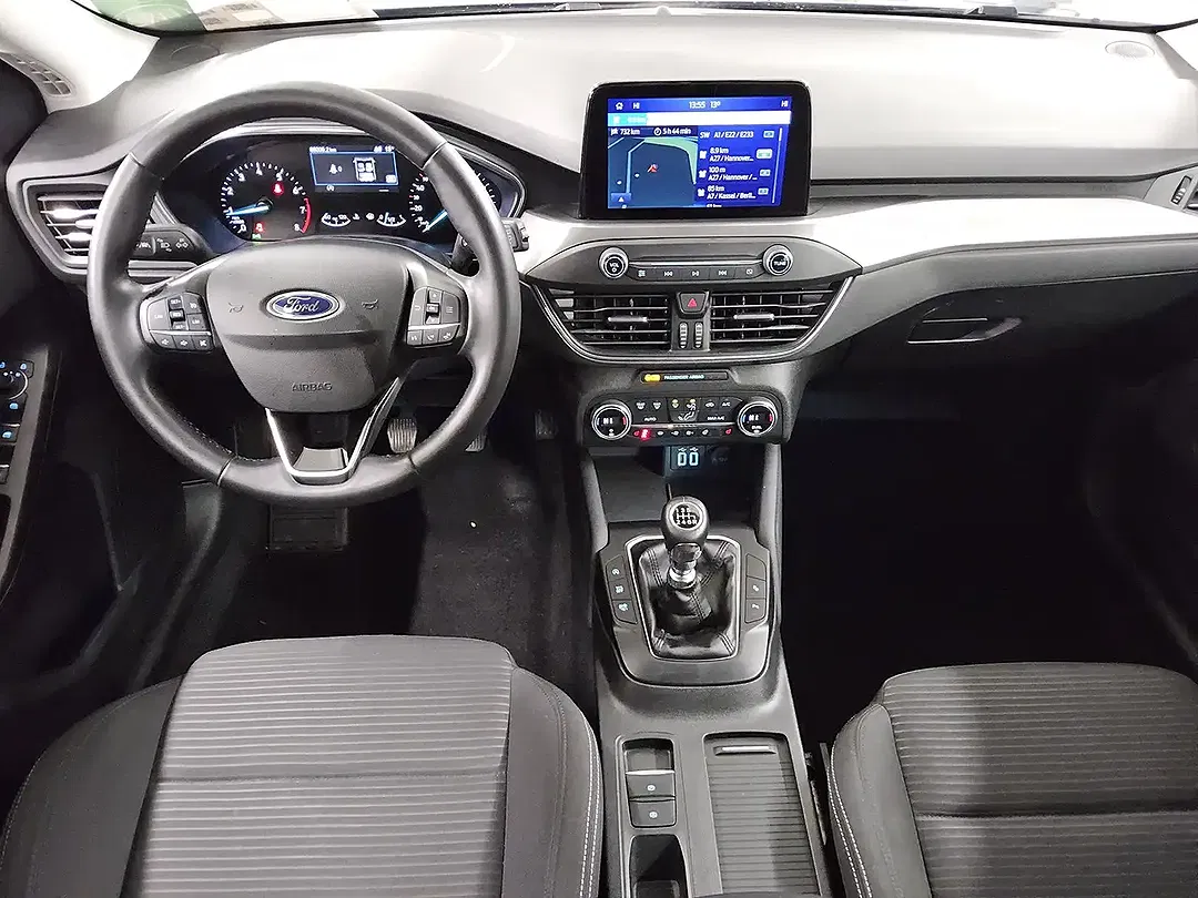 Ford Focus - Thumbnail 5