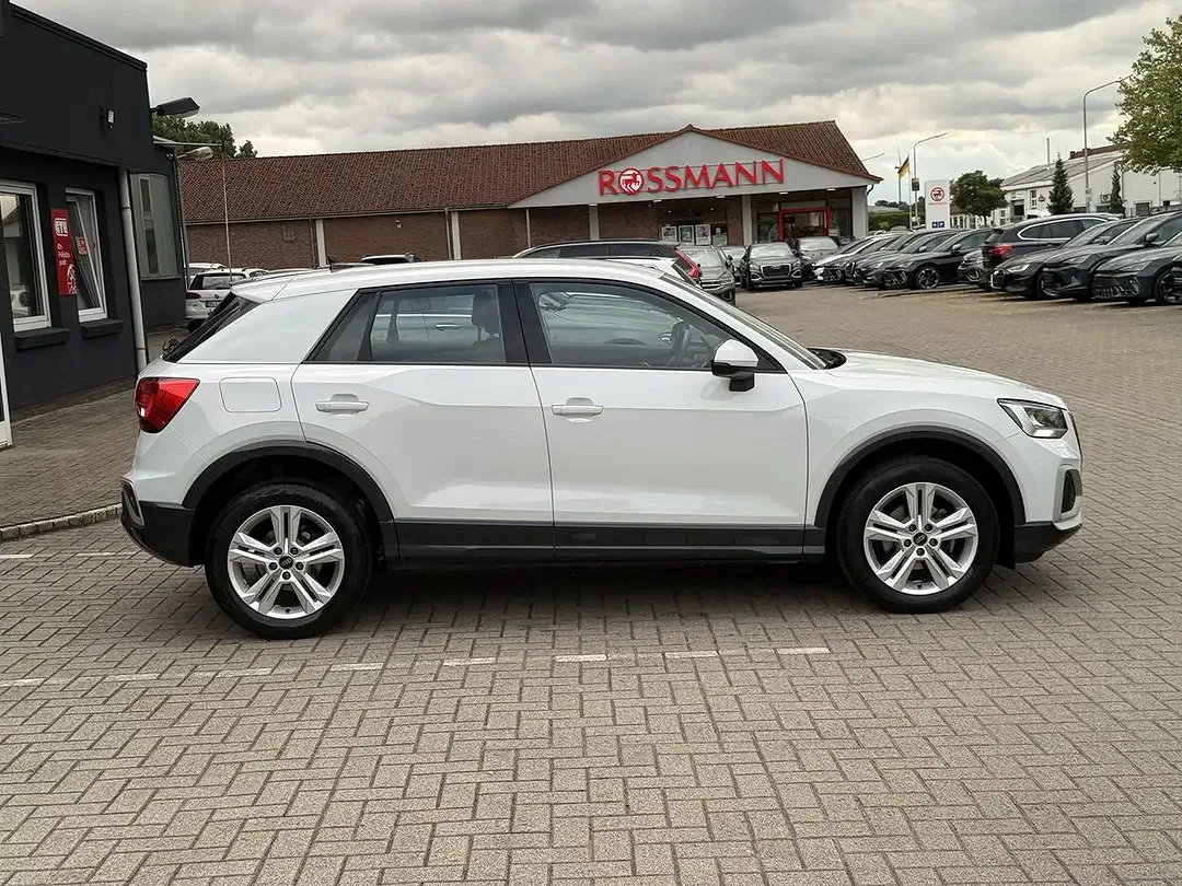 Audi Q2 - Thumbnail 5