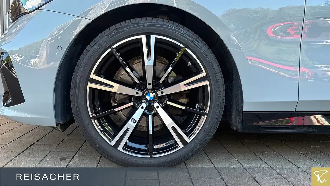 BMW 520 - Thumbnail 3