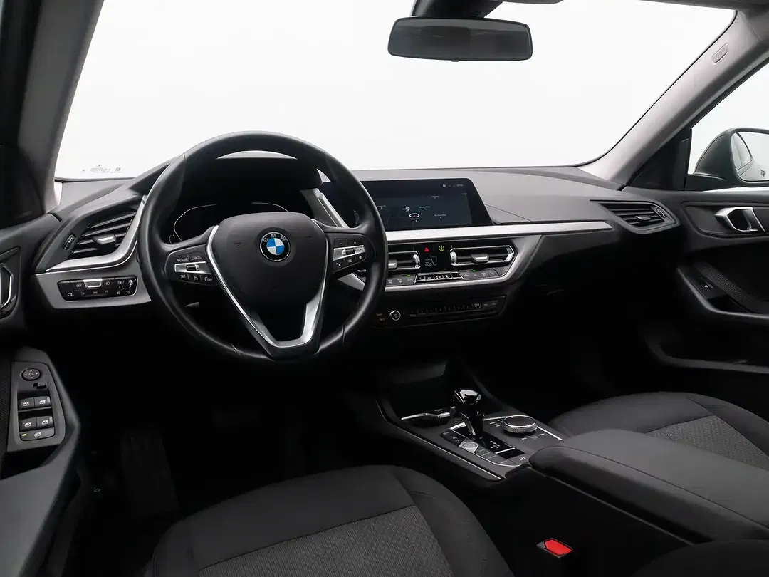 BMW 218 - Thumbnail 36
