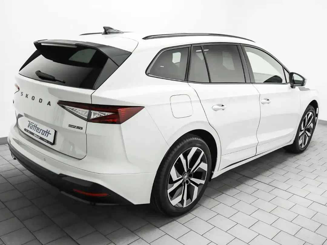 Skoda Enyaq - Thumbnail 4