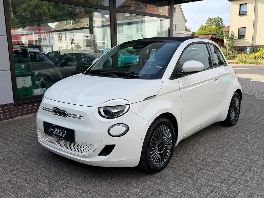 Fiat 500e - Thumbnail 3