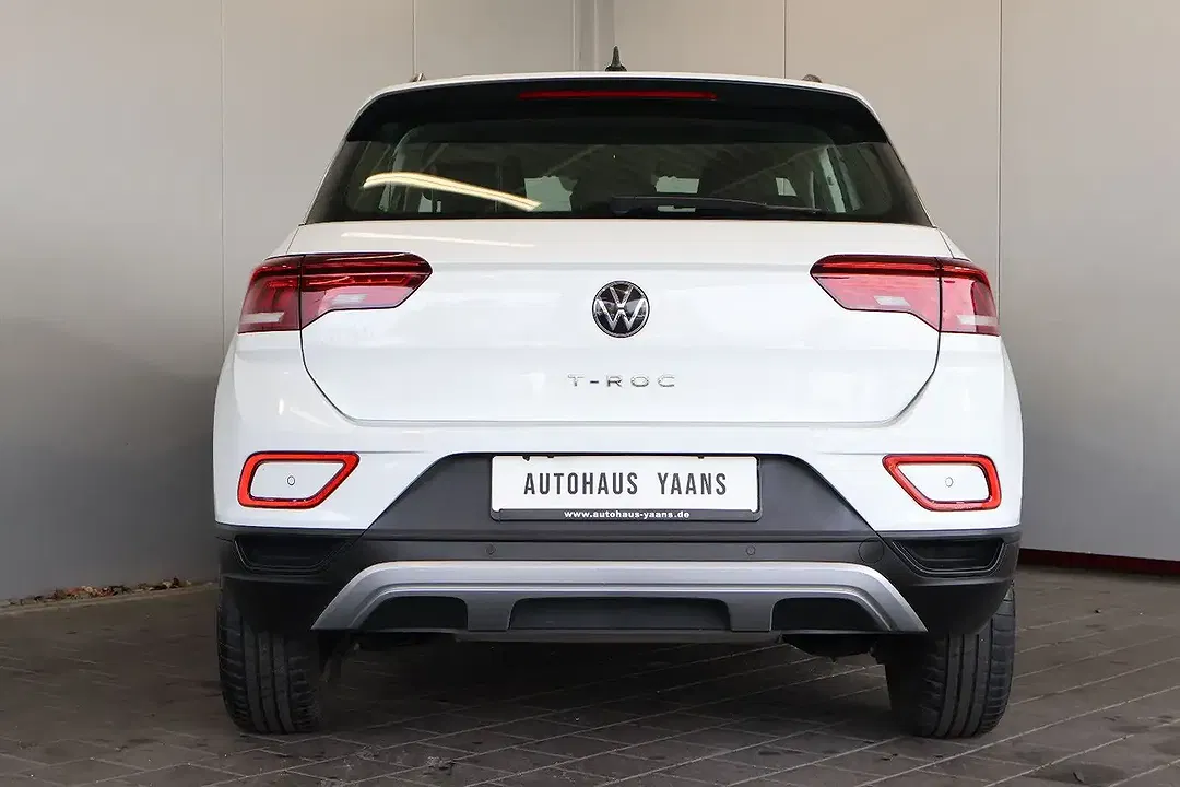 Volkswagen T-Roc - Thumbnail 5