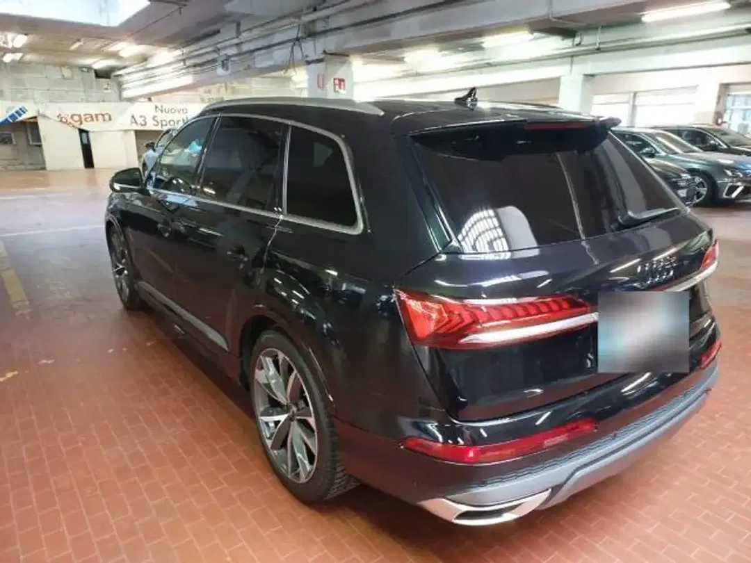 Audi Q7 - Thumbnail 5