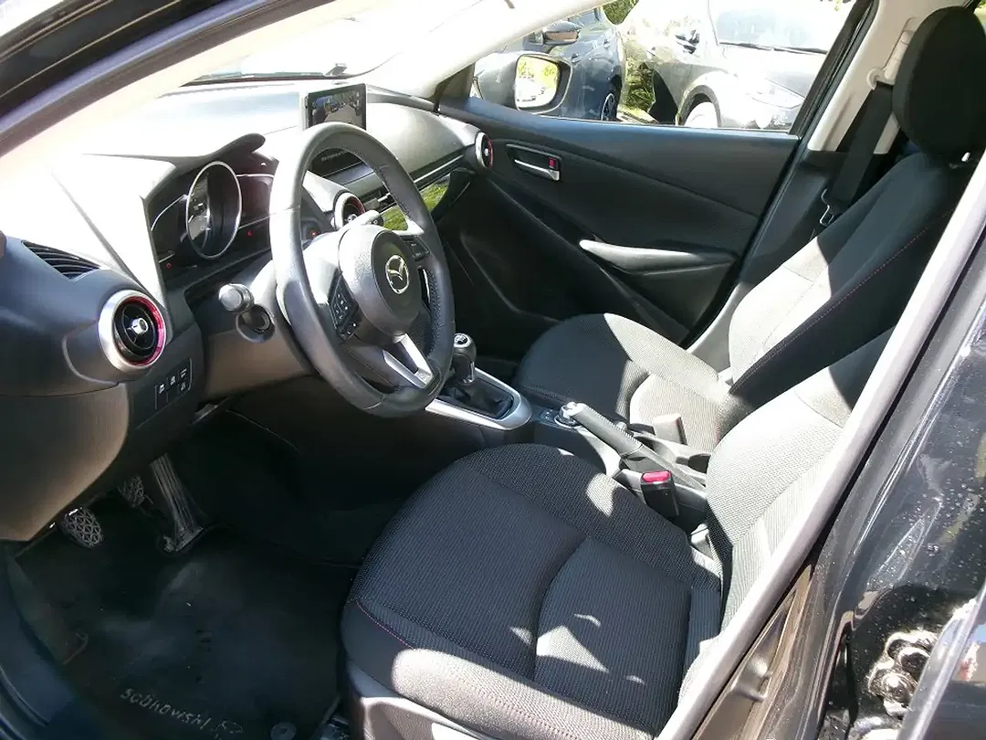 Mazda 2 - Thumbnail 8