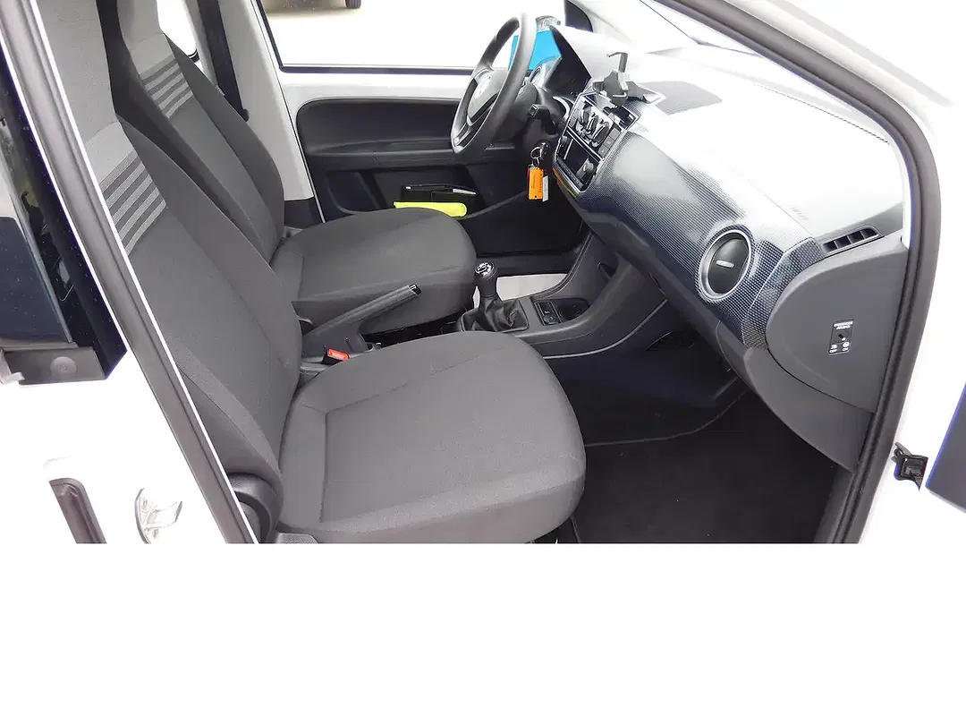 Volkswagen up! - Thumbnail 5