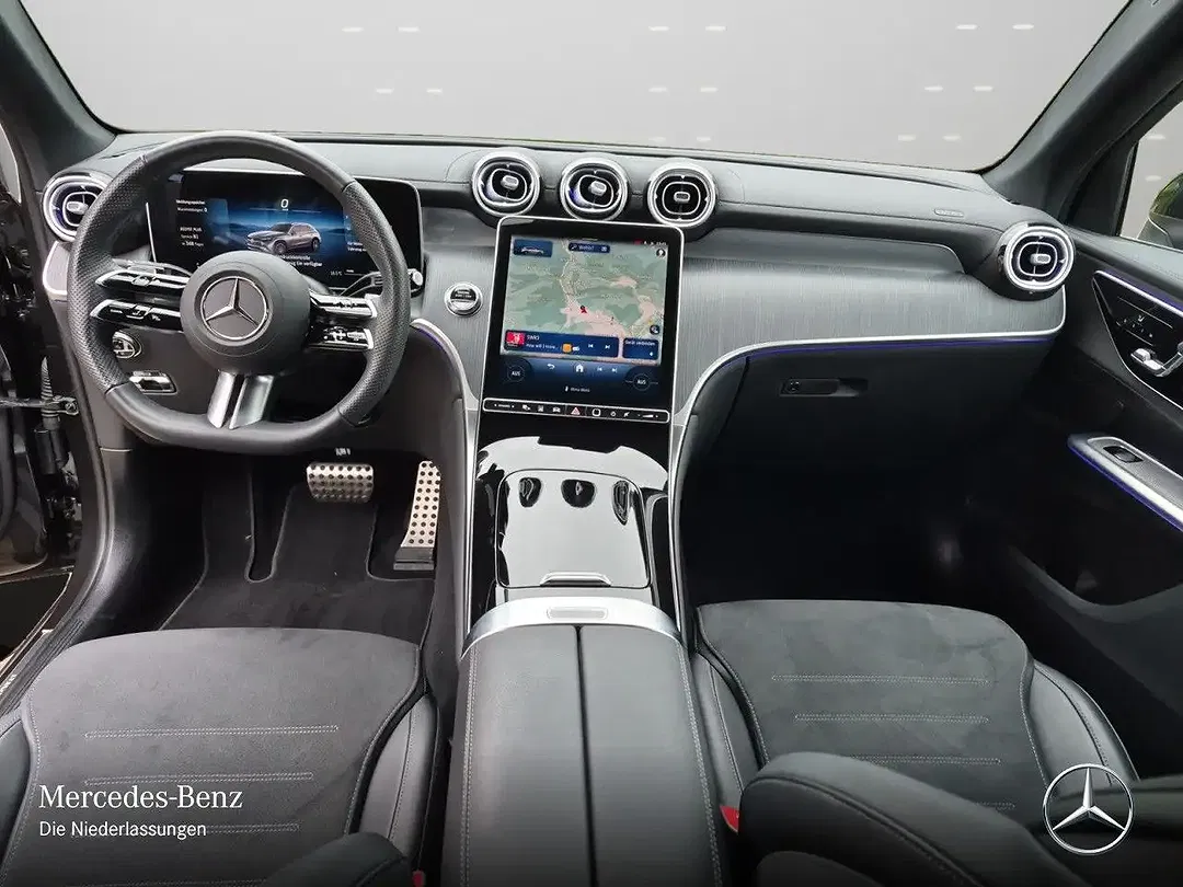 Mercedes-Benz GLC 200 - Thumbnail 12