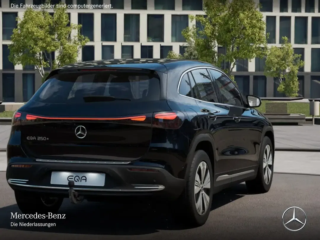Mercedes-Benz EQA 250 - Thumbnail 4
