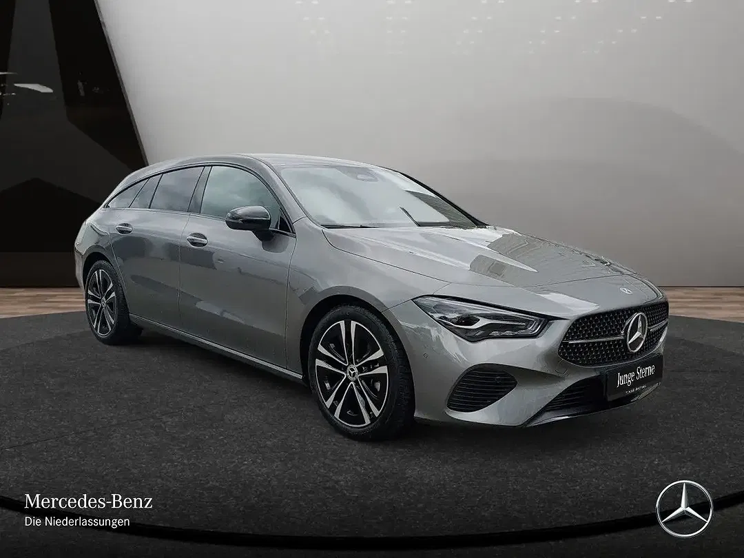 Mercedes-Benz CLA 180 - Thumbnail 4