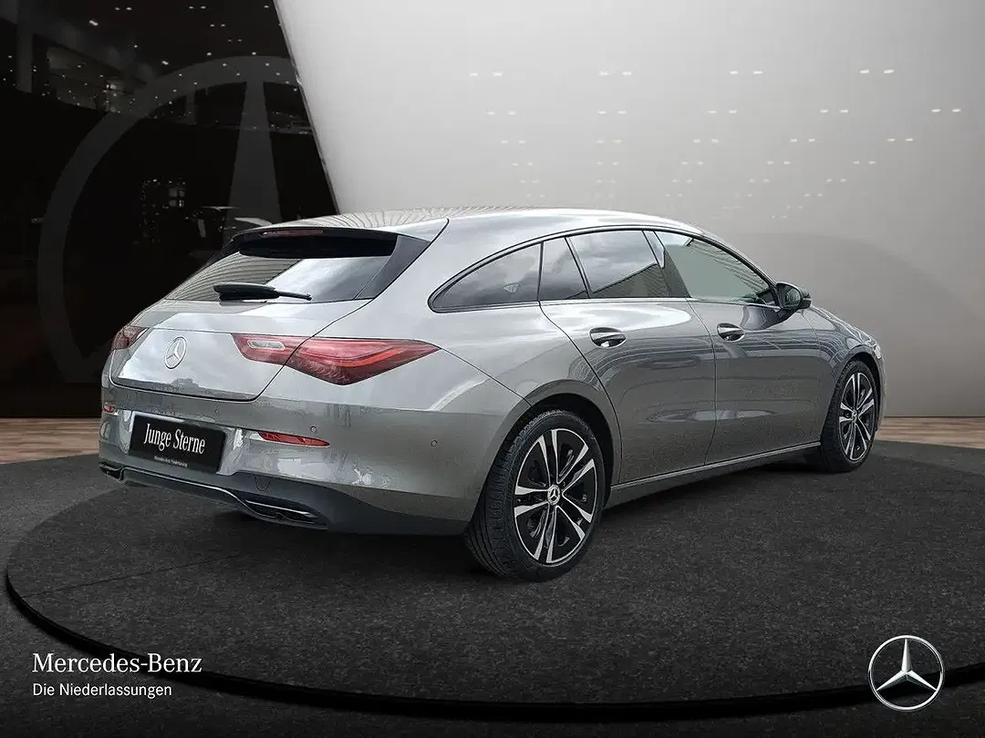 Mercedes-Benz CLA 180 - Thumbnail 7