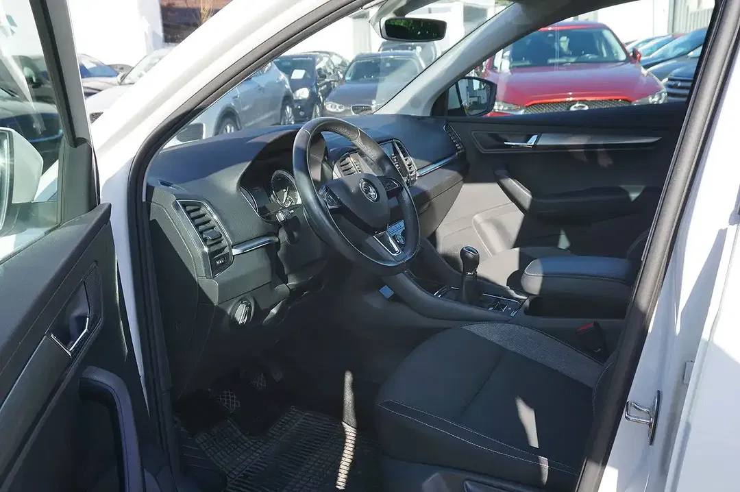 Skoda Karoq - Thumbnail 5