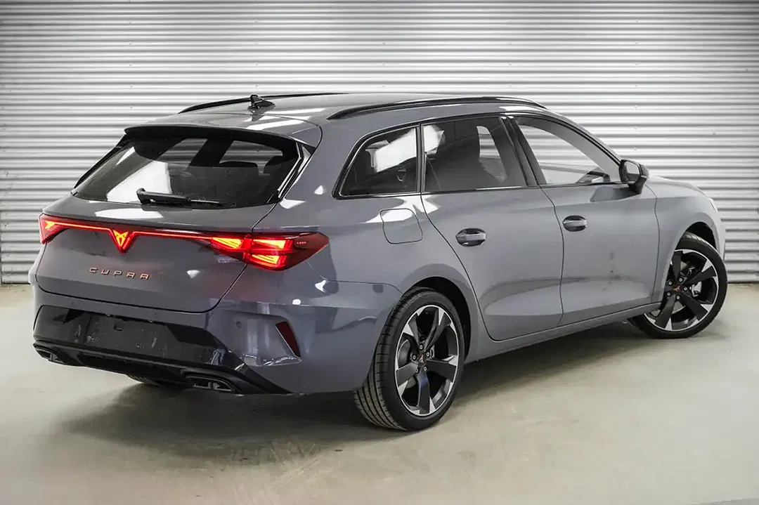 CUPRA Leon - Thumbnail 2